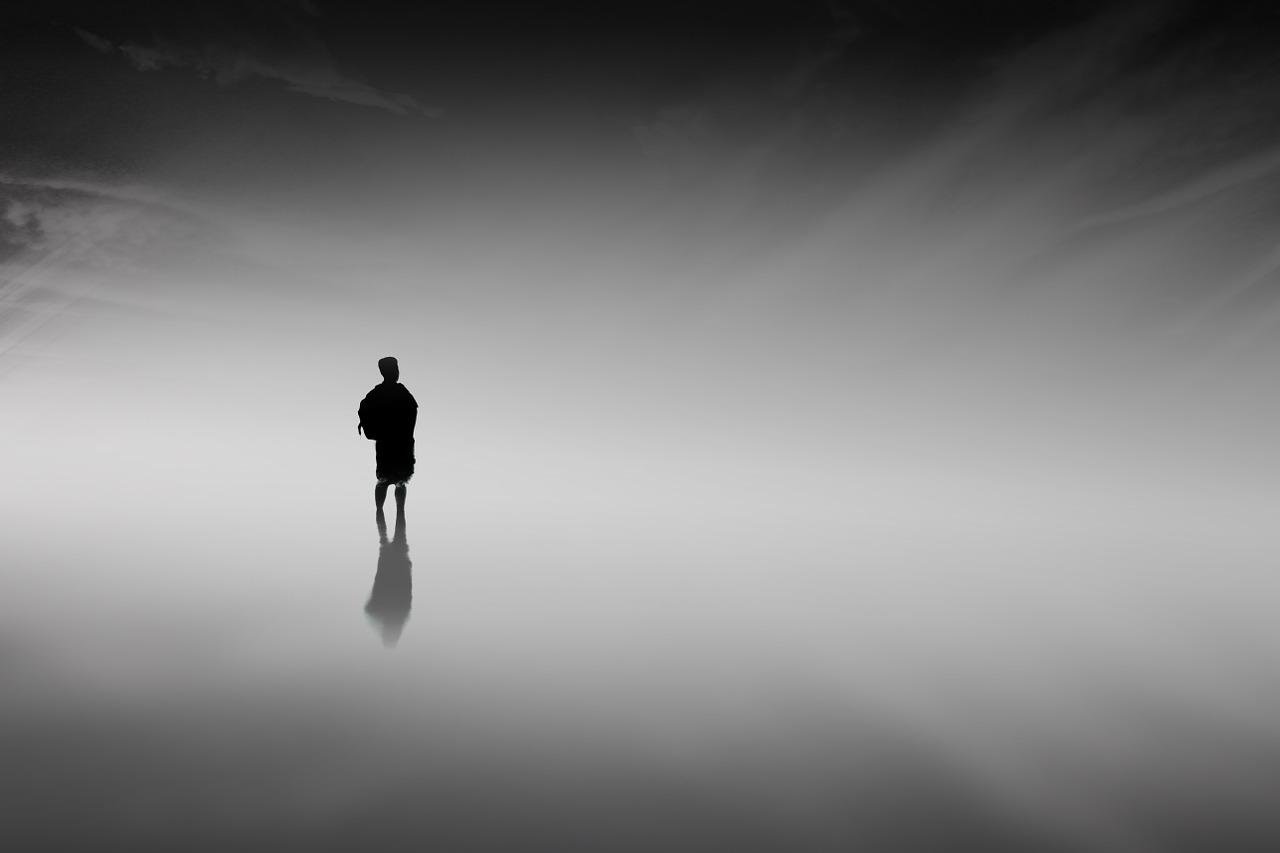 man, fog, silhouette-1292269.jpg